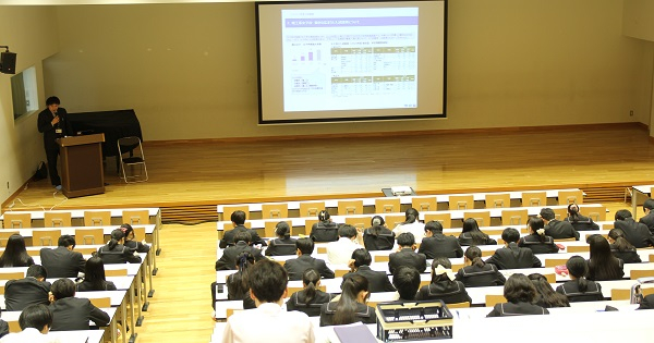 061030　高３進路講演会 (13).JPG